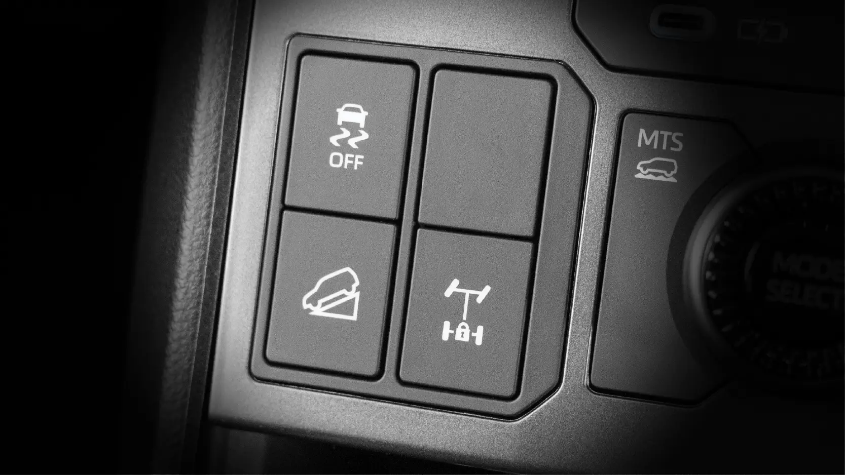 NBT TOYOTA THE ALL-NEW HILUX Multi-Terrain Select (MTS)