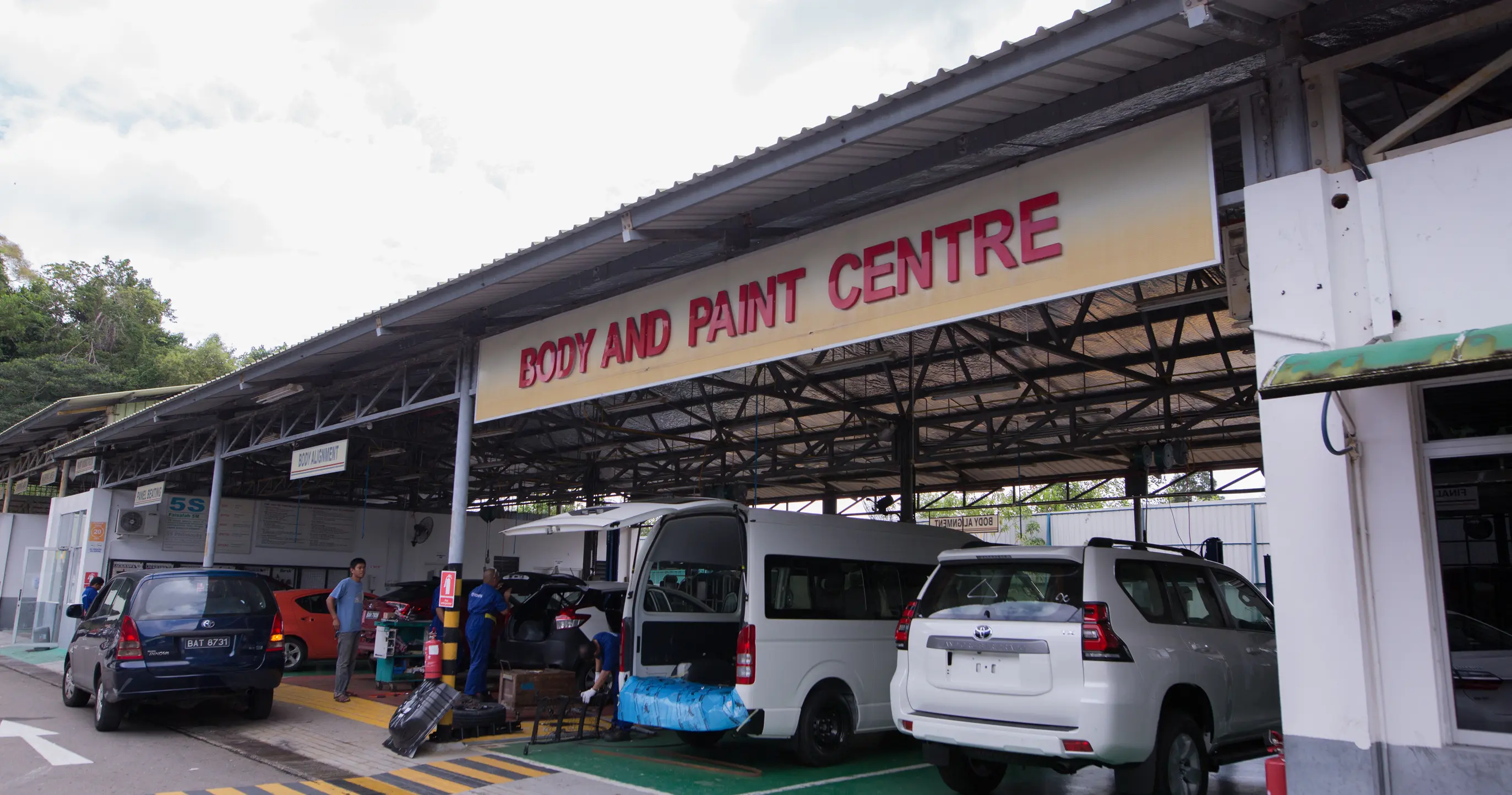 TOYOTA NBT BRUNEI BERAKAS BODY & PAINT CENTRE