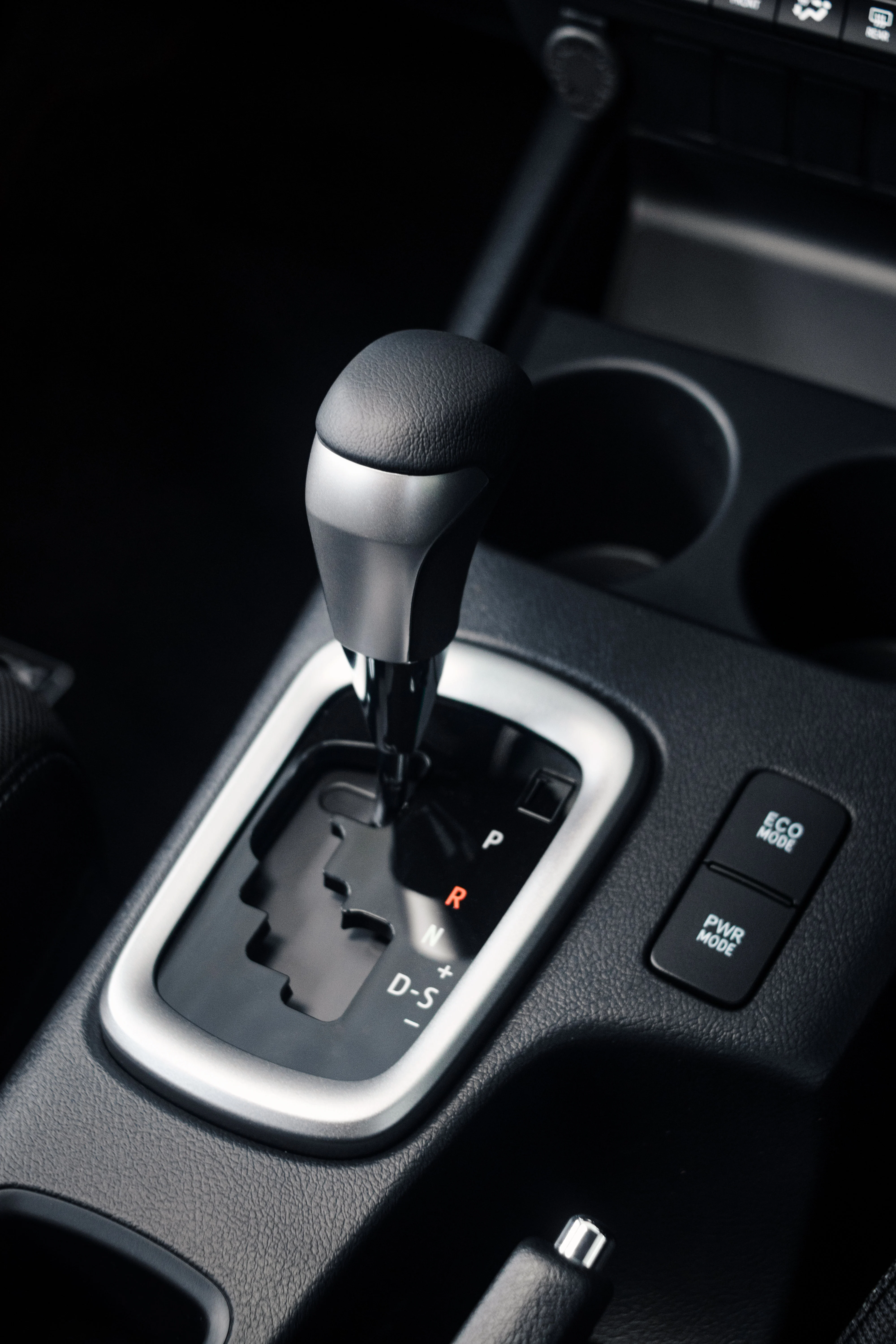 TOYOTA NBT BRUNEI 6 SPEED TRANSMISSION HILUX 