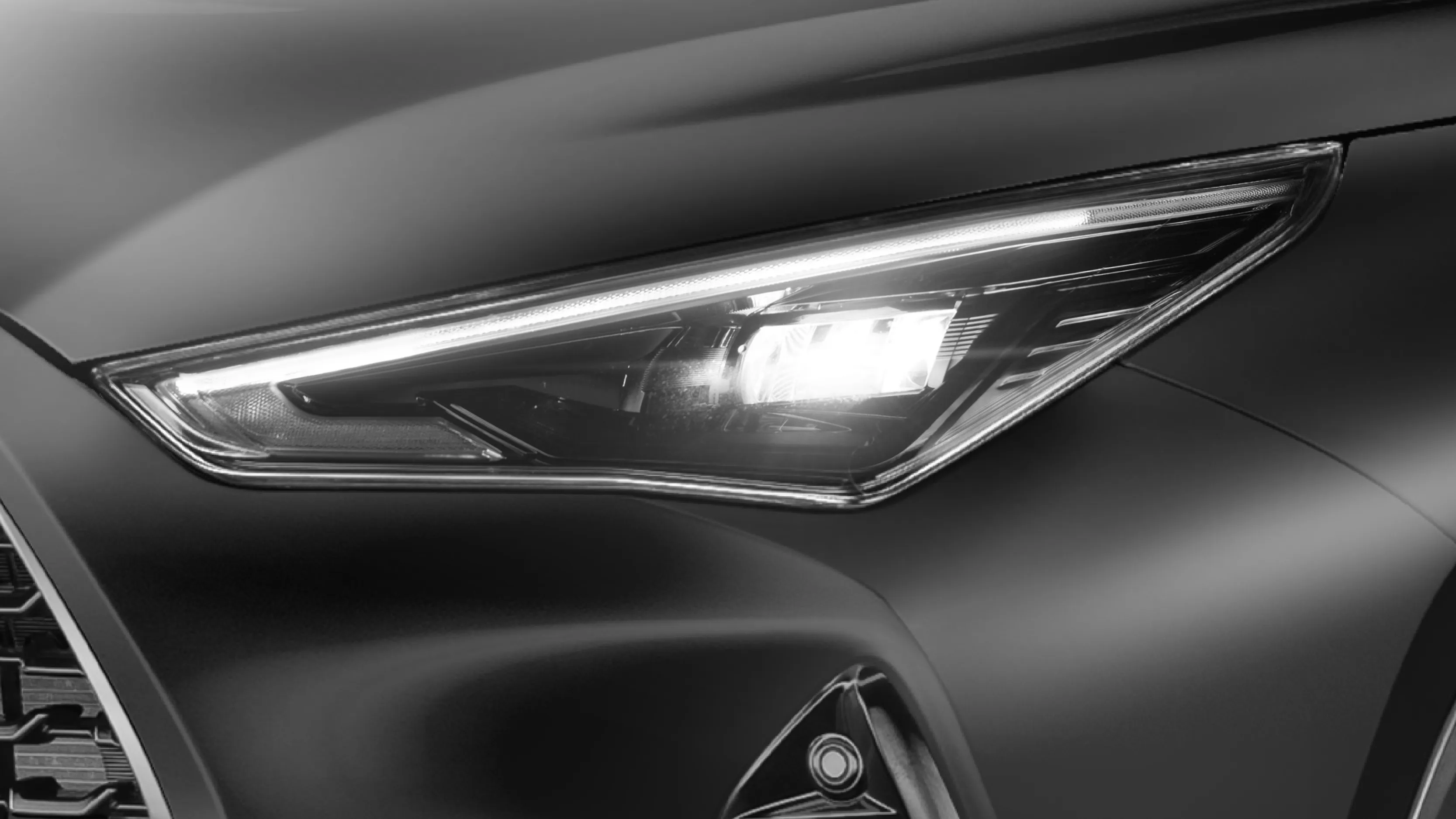 Tyt Yariscross Website Hybrid 800X450px 06