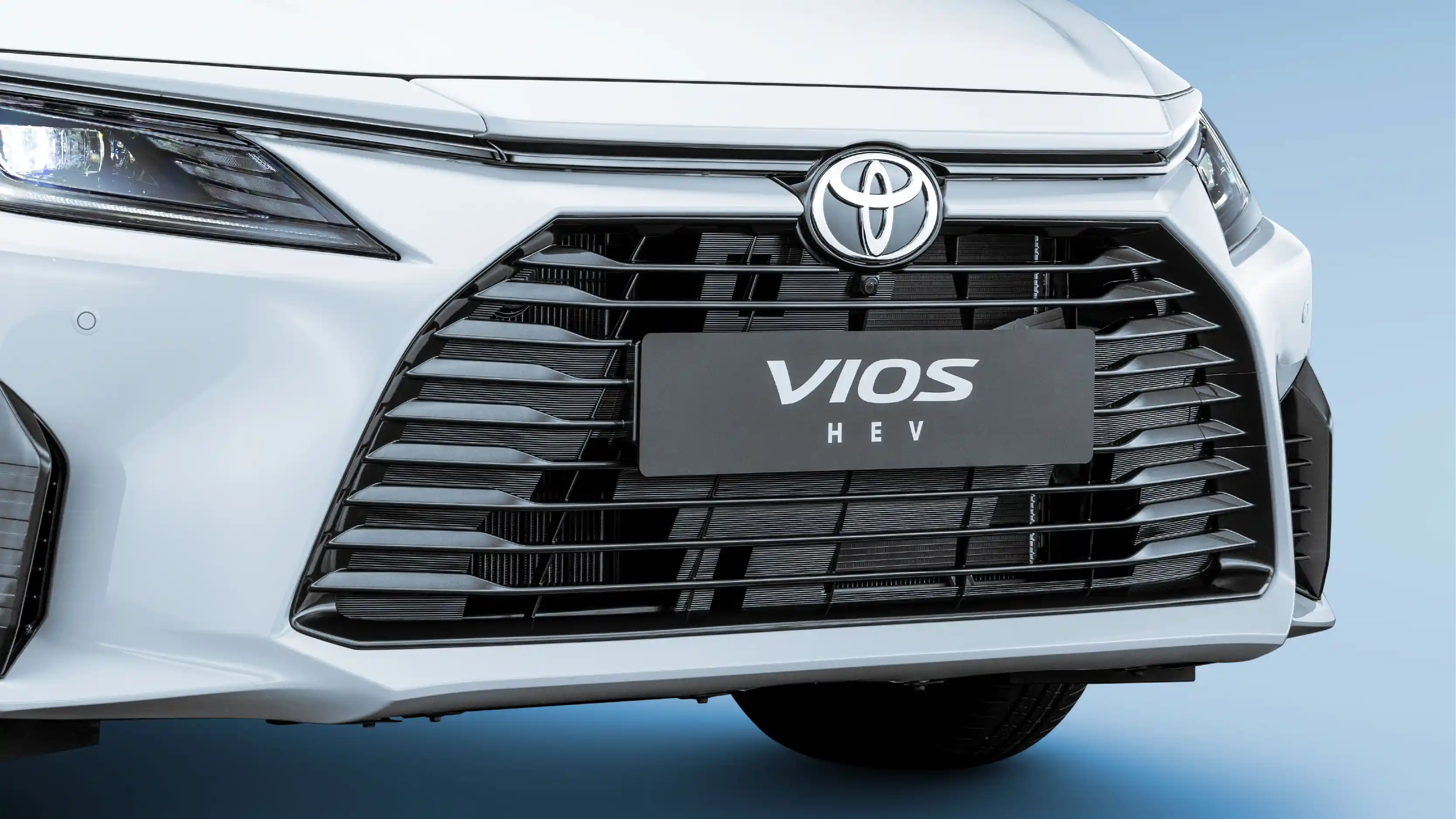 TOYOTA NBT BRUNEI VIOS HEV CAR DESIGN AND COMFORT Wide Trapezoidal Grille