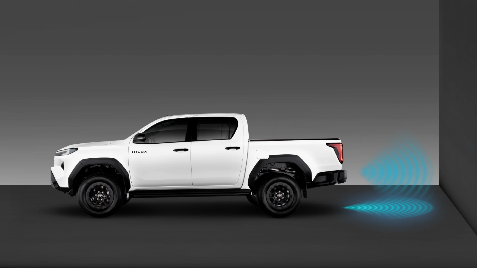 NBT TOYOTA THE ALL-NEW HILUX Clearance & Back Sonar