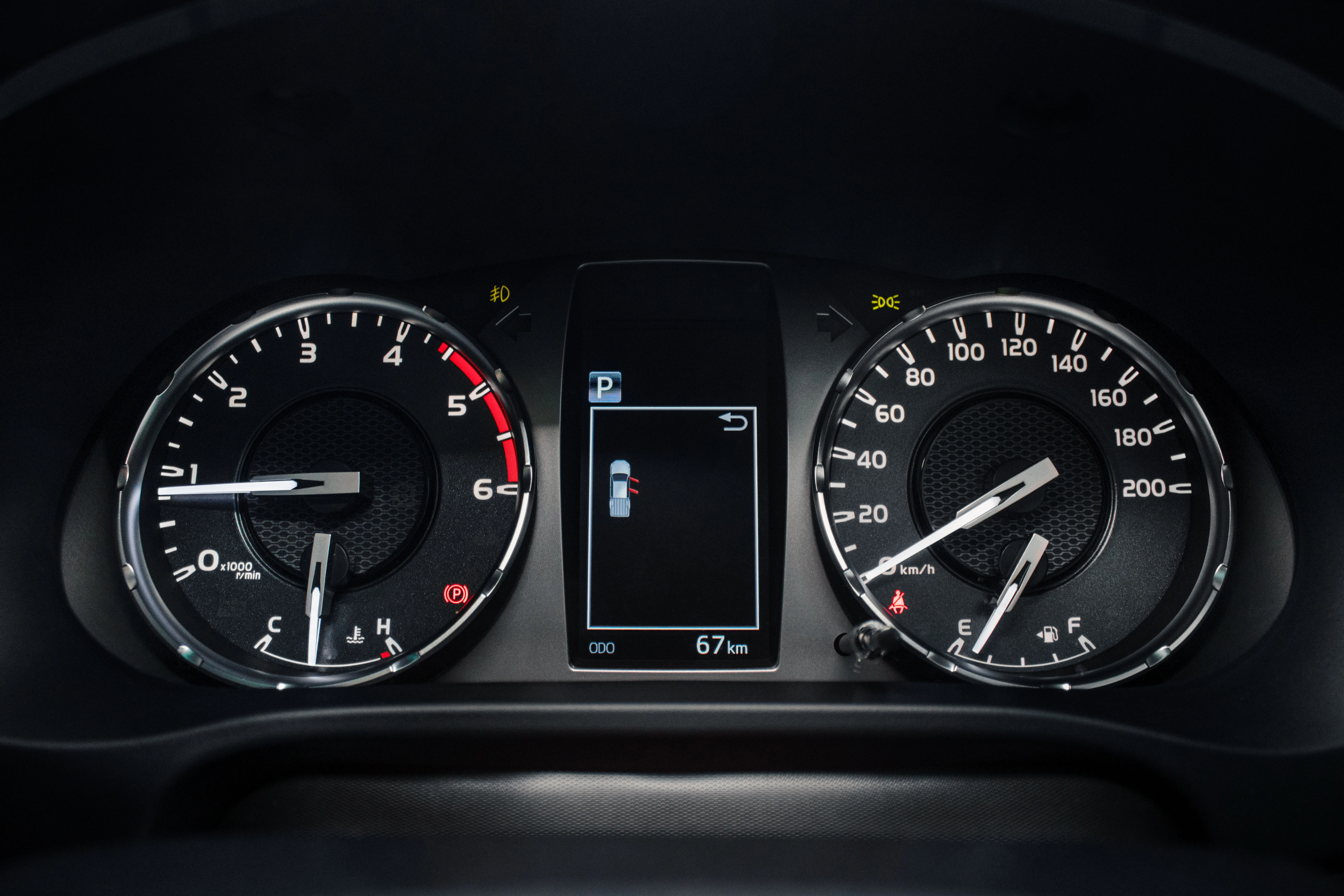 TOYOTA NBT BRUNEI HILUX 4.2 INCH MULTI INFORMATION DISPLAY