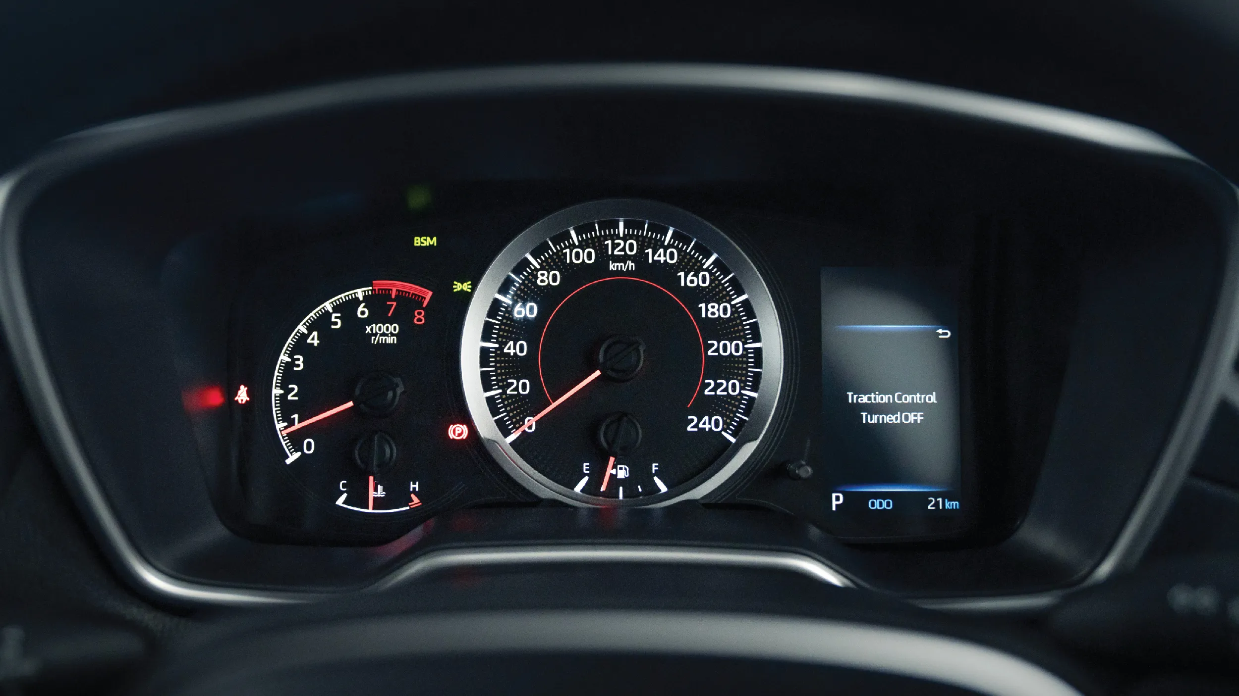 Tyt Corollacross2024 Website Interior Combinationmetre 1200X675px 03