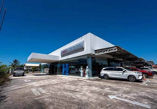 TOYOTA BRUNEI KUALA BELAIT CAR SHOWROOM VIEW FROM OUTSIDE ANGLE 3