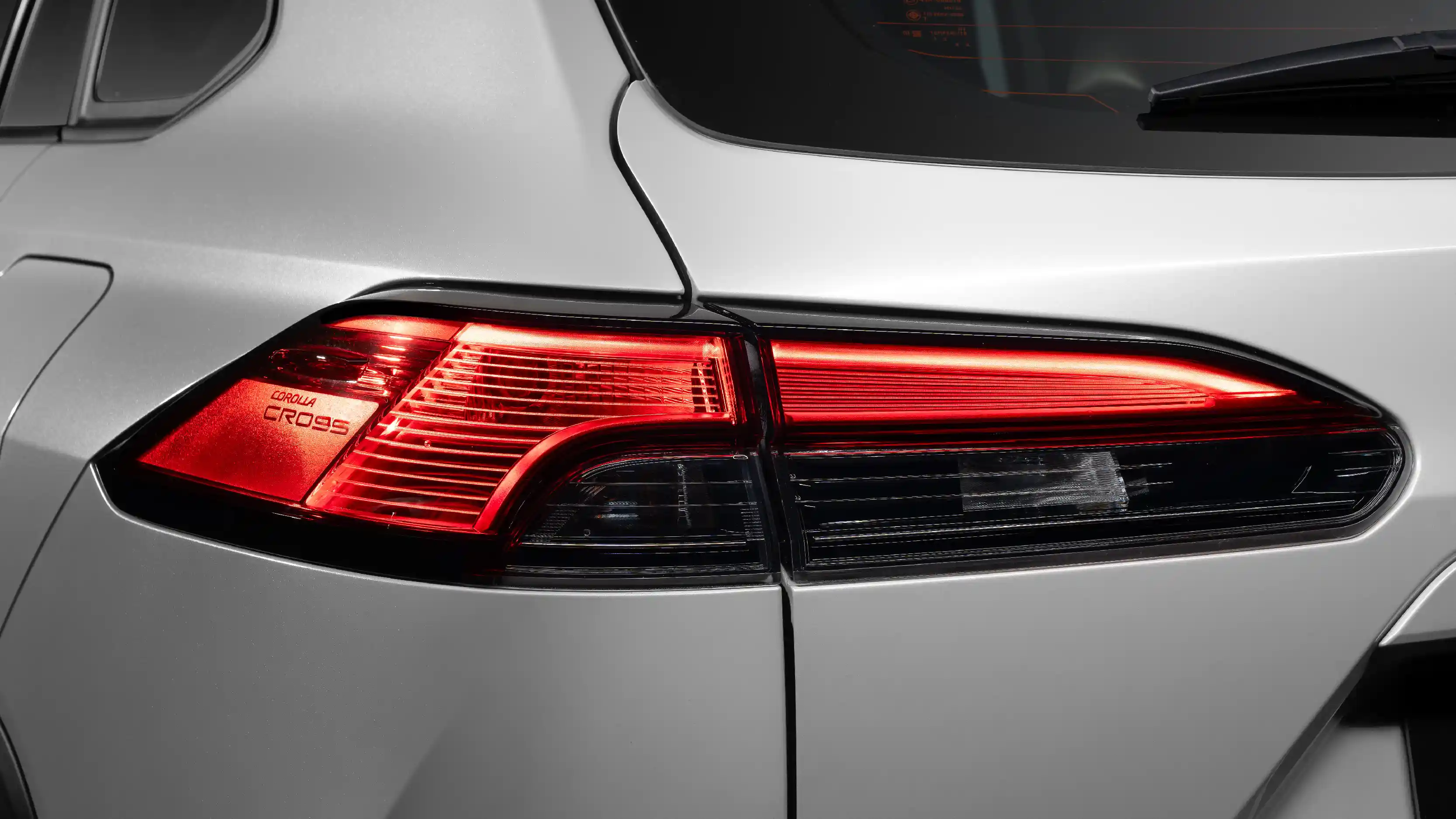 Rear Combinationlamps Exterior 800X450px 04