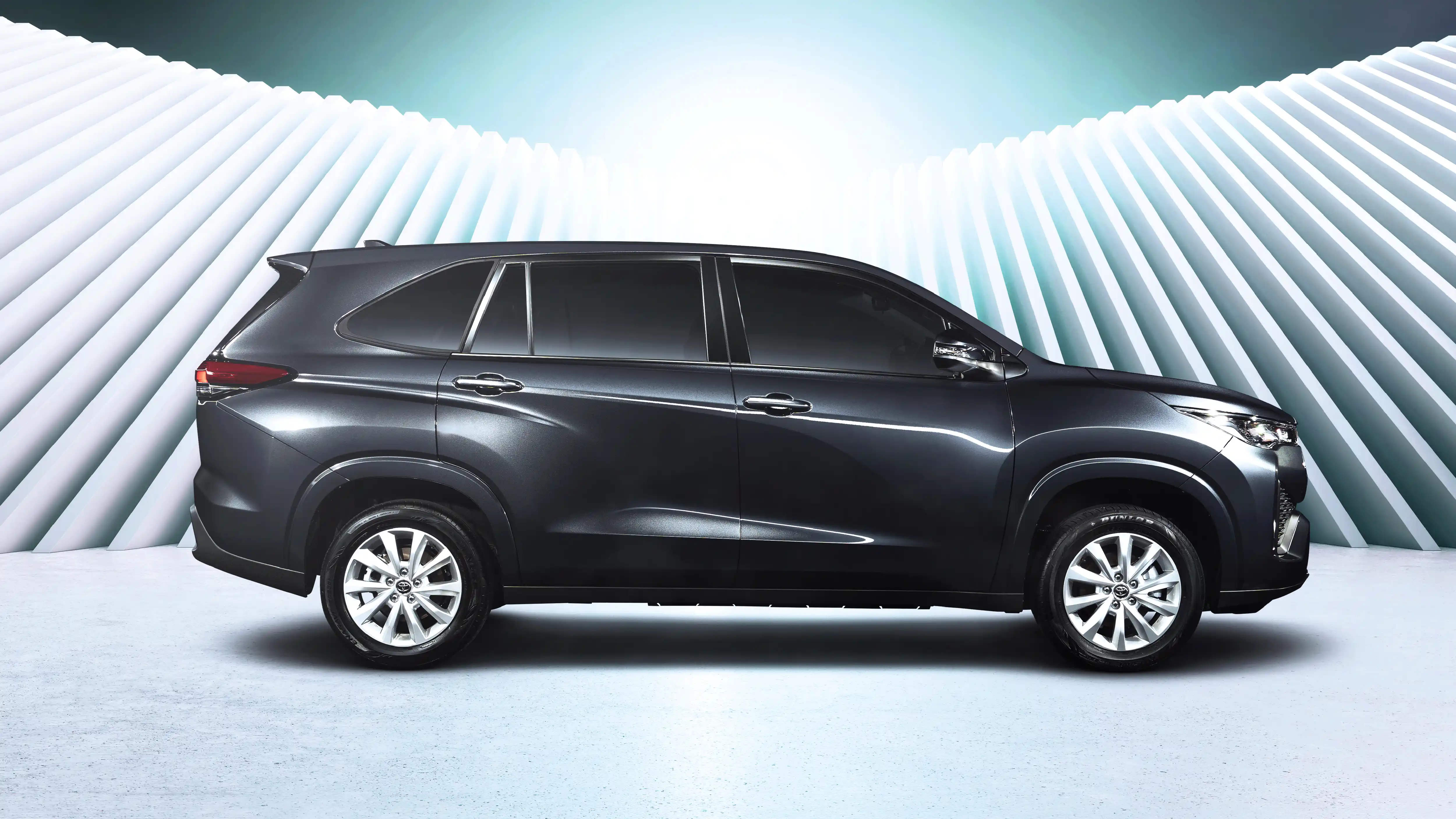 Toyota NBT Brunei Innova 2.0 Grid Gallery Image 2