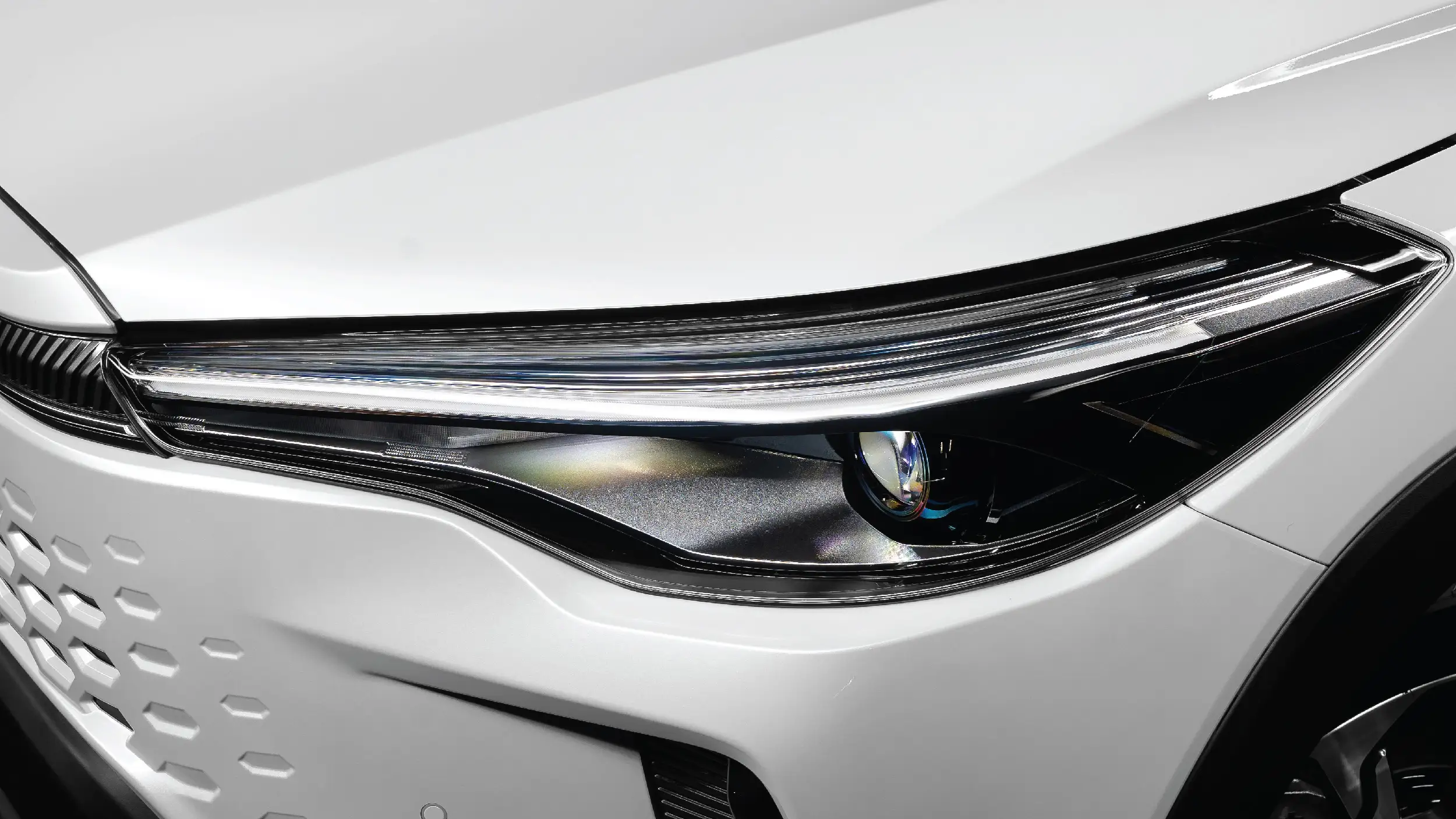 Tyt Corollacross2024 Website Exterior 1200X675px 01