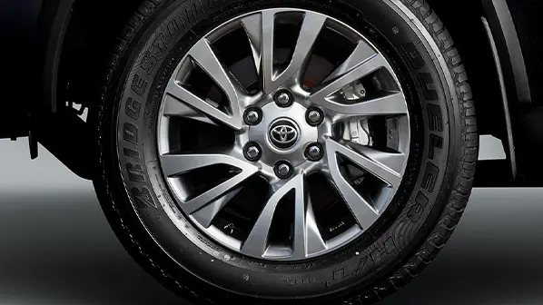 TOYOTA NBT BRUNEI FORTUNER CAR 17-INCH WHEELS