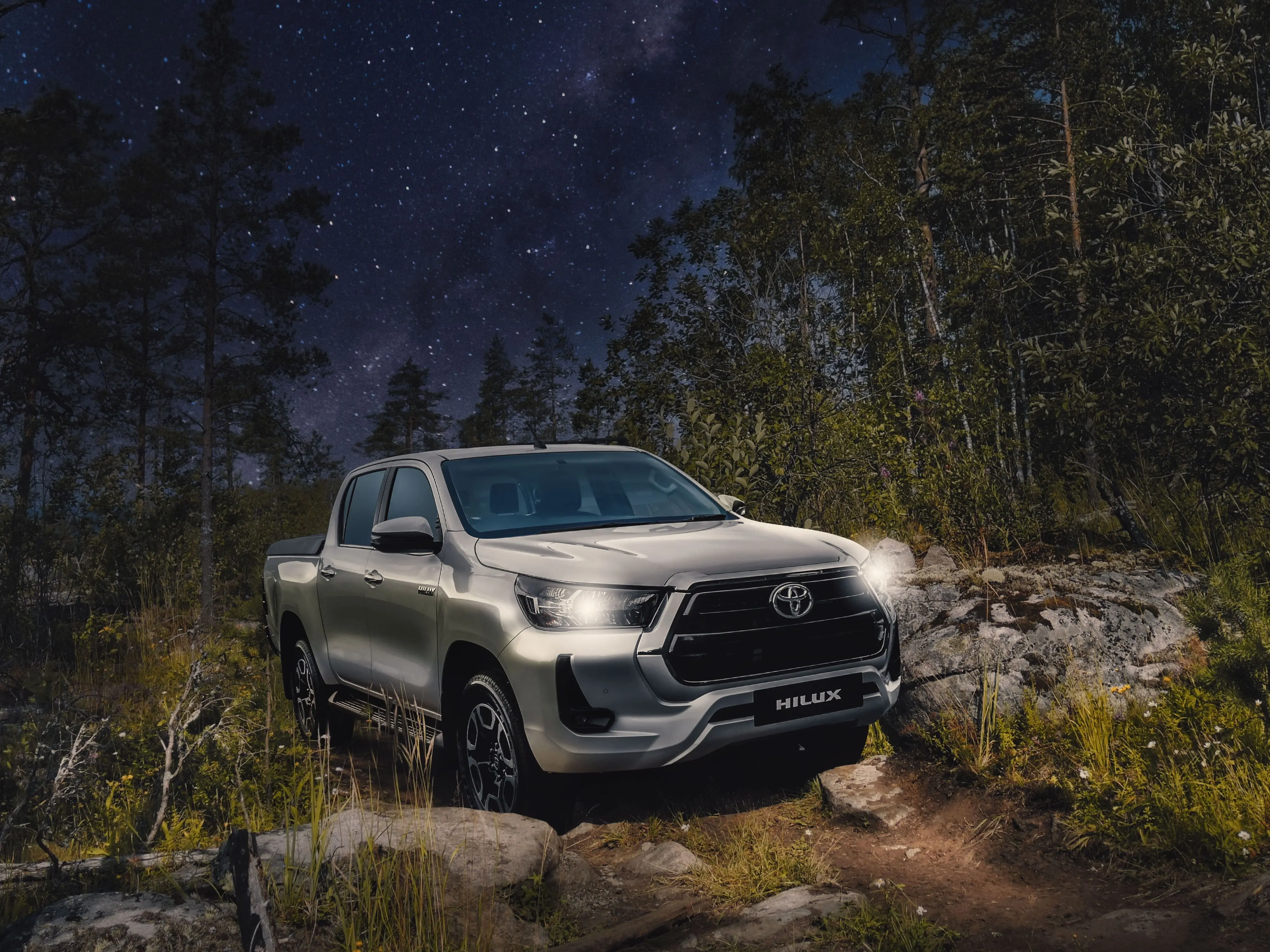 TOYOTA NBT BRUNEI TOUGHNESS REDEFINED HILUX
