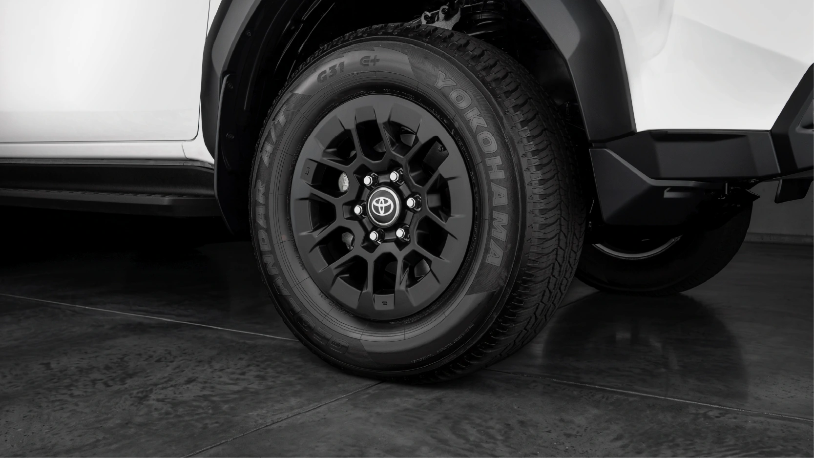 NBT TOYOTA THE ALL-NEW HILUX 17" Alloy Wheels